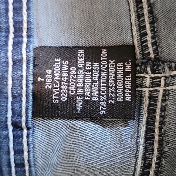 ROADRUNNER APPAREL INC~ Jean Shorts, Blue, 7 - Picture 4 of 4